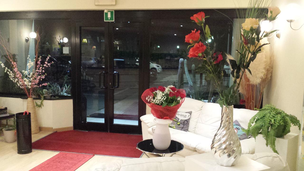 Hotel Provenza Ventimiglia Exterior foto